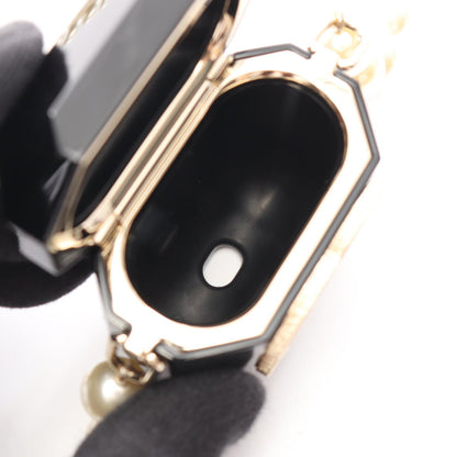 CHANEL B21A Coco Mark AirPods Faux Pearl Bag