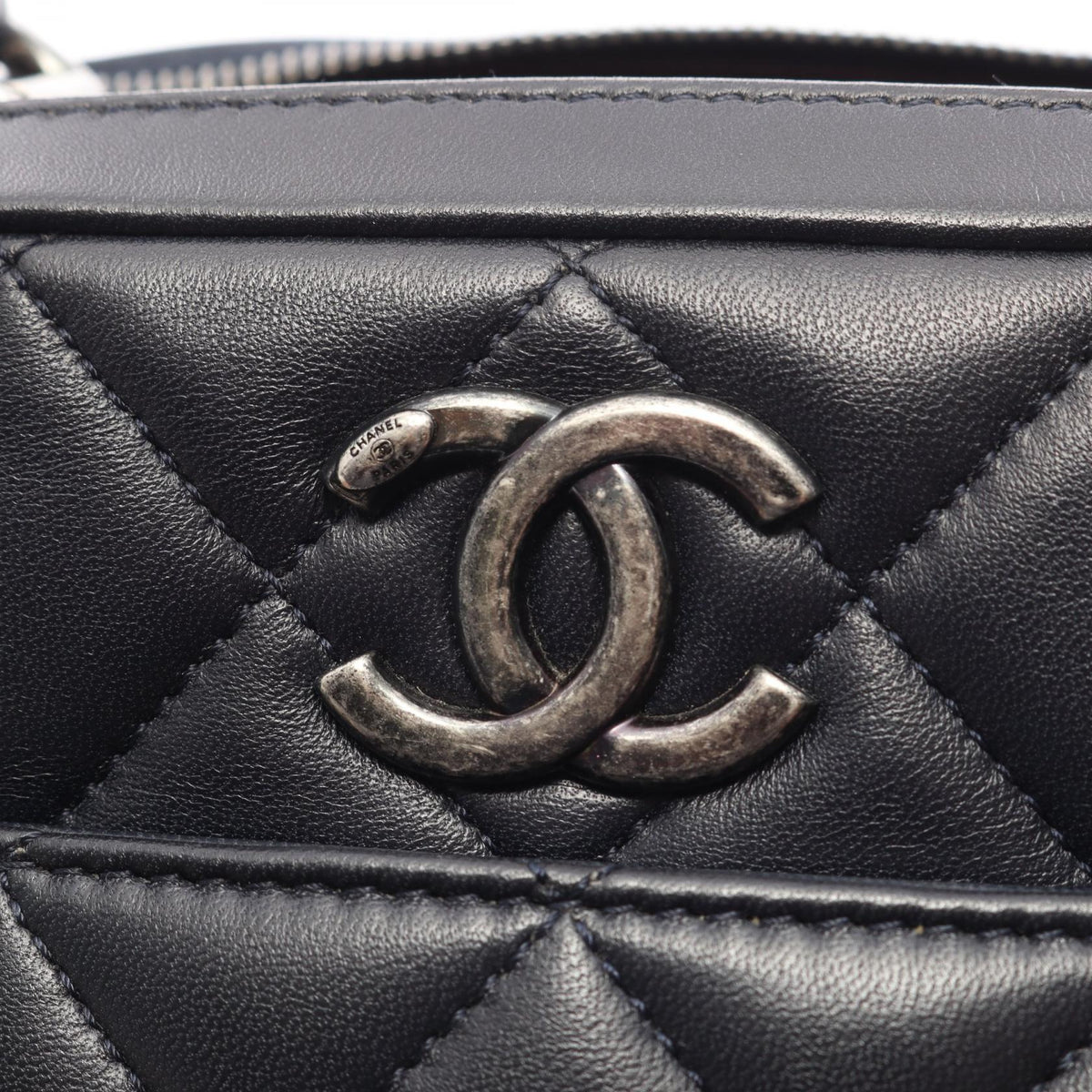 CHANEL Matelasse Lambskin Shoulder Bag