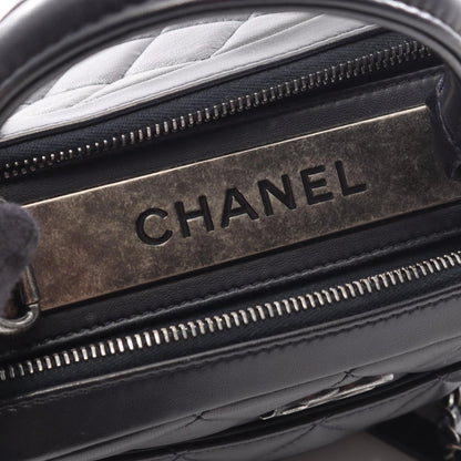 CHANEL Matelasse Lambskin Shoulder Bag