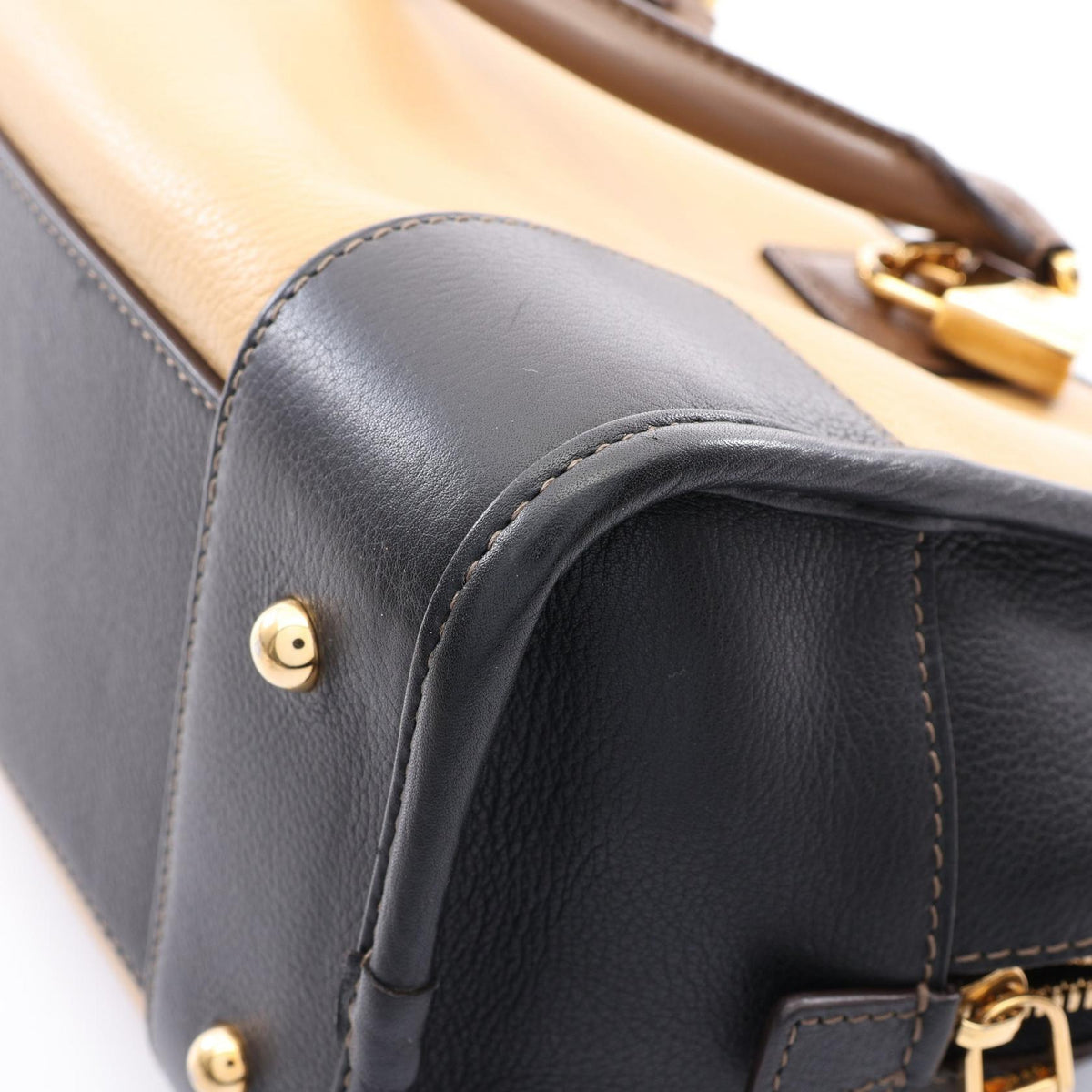 LOEWE Amazona 28 Leather Handbag