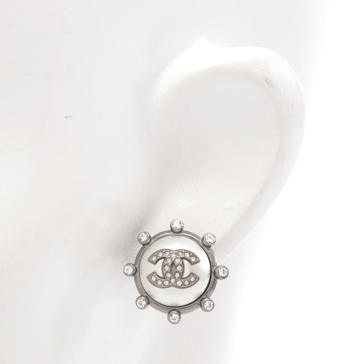 CHANEL A21A Coco Mark Rhinestone Earrings