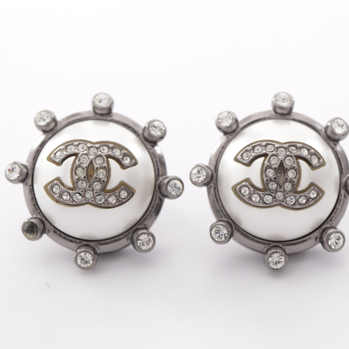 CHANEL A21A Coco Mark Rhinestone Earrings