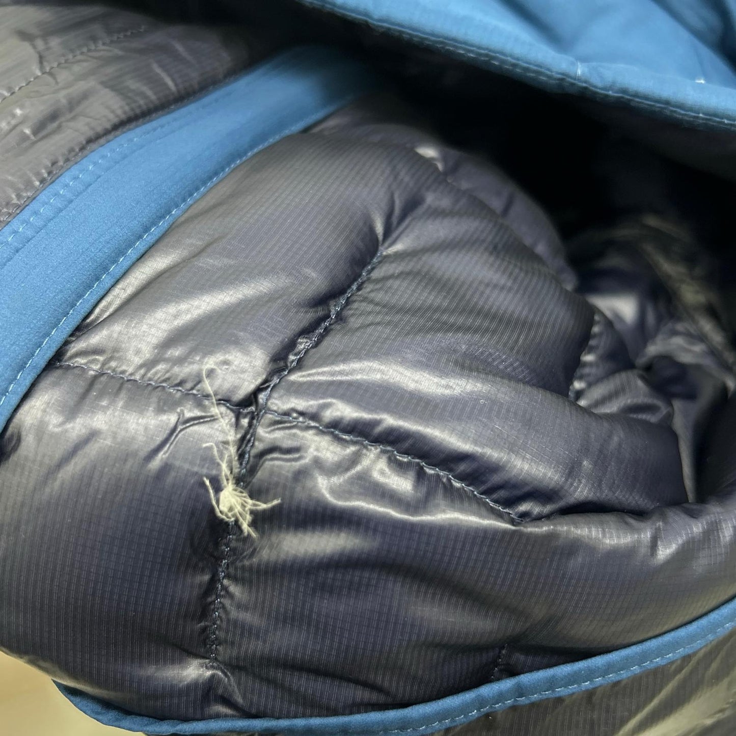 mont-bell Ignis Down Parka Nylon Navy Jacket Size XL