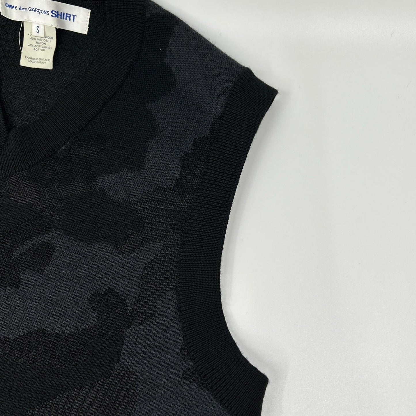 COMMEdesGARCONS SHIRT Black Wool Camo Vest Size S