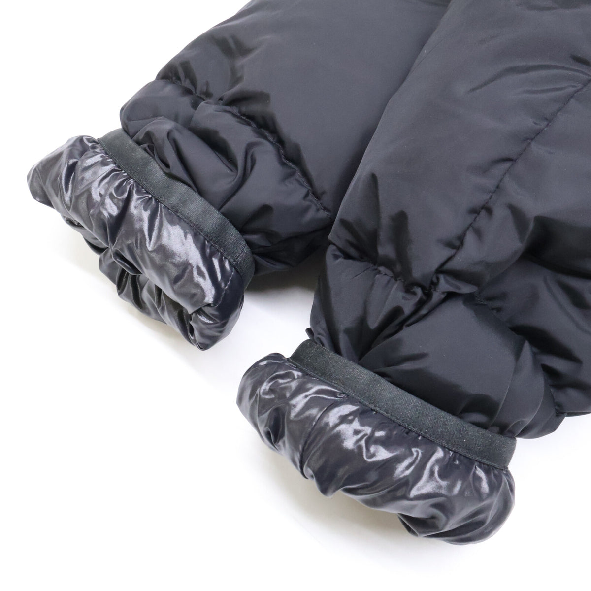 MONCLER MONTCLA Logo Hooded Down Jacket Black Size 2