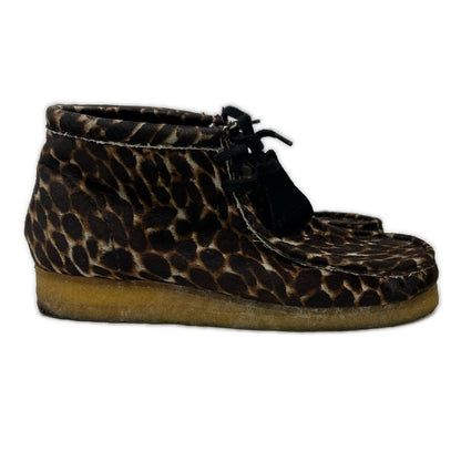 Clarks Leopard Print Haircalf Wallabee Boots Brown Size 26.5