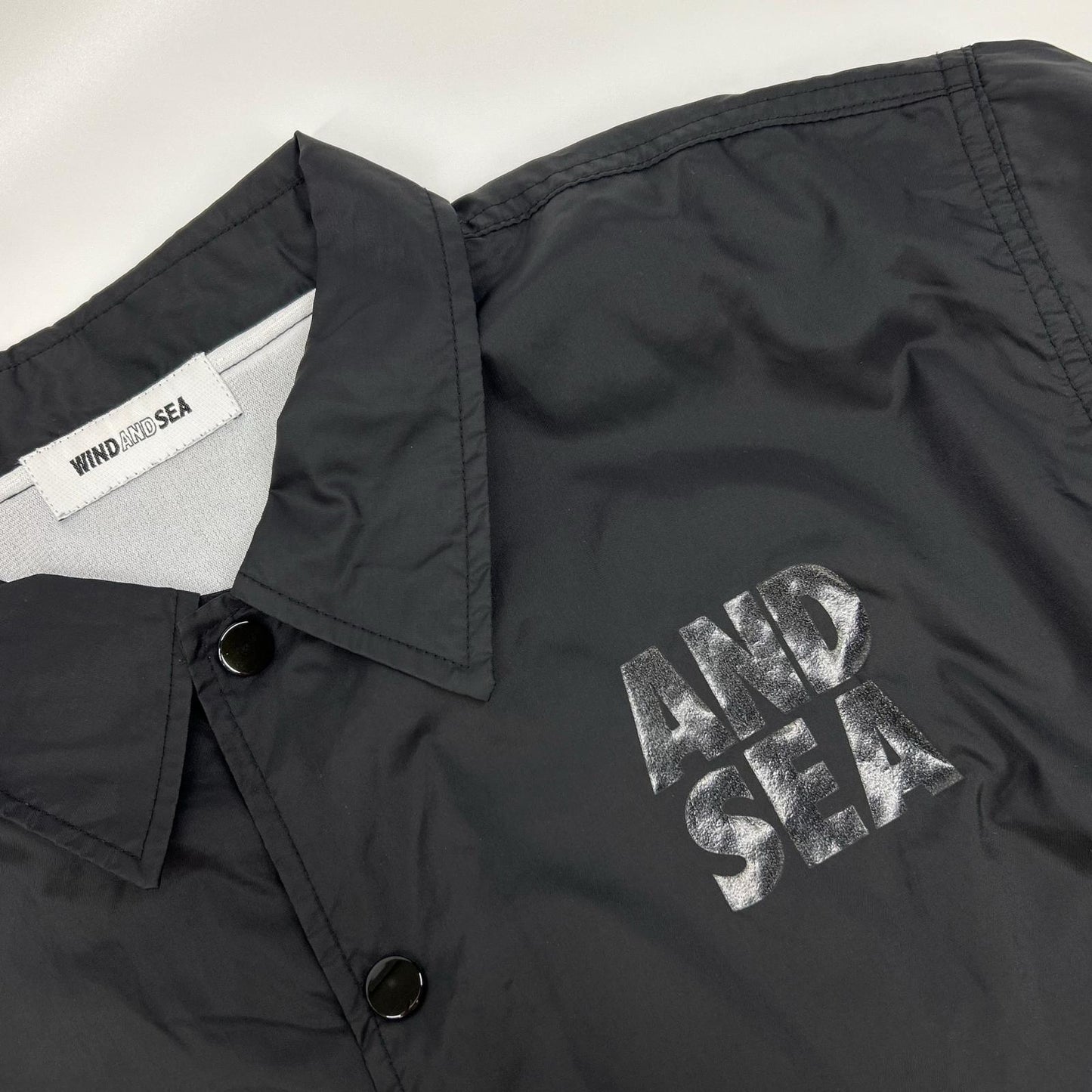 SNKR DUNK x WIND AND SEA Black Nylon Coach Jacket Size L