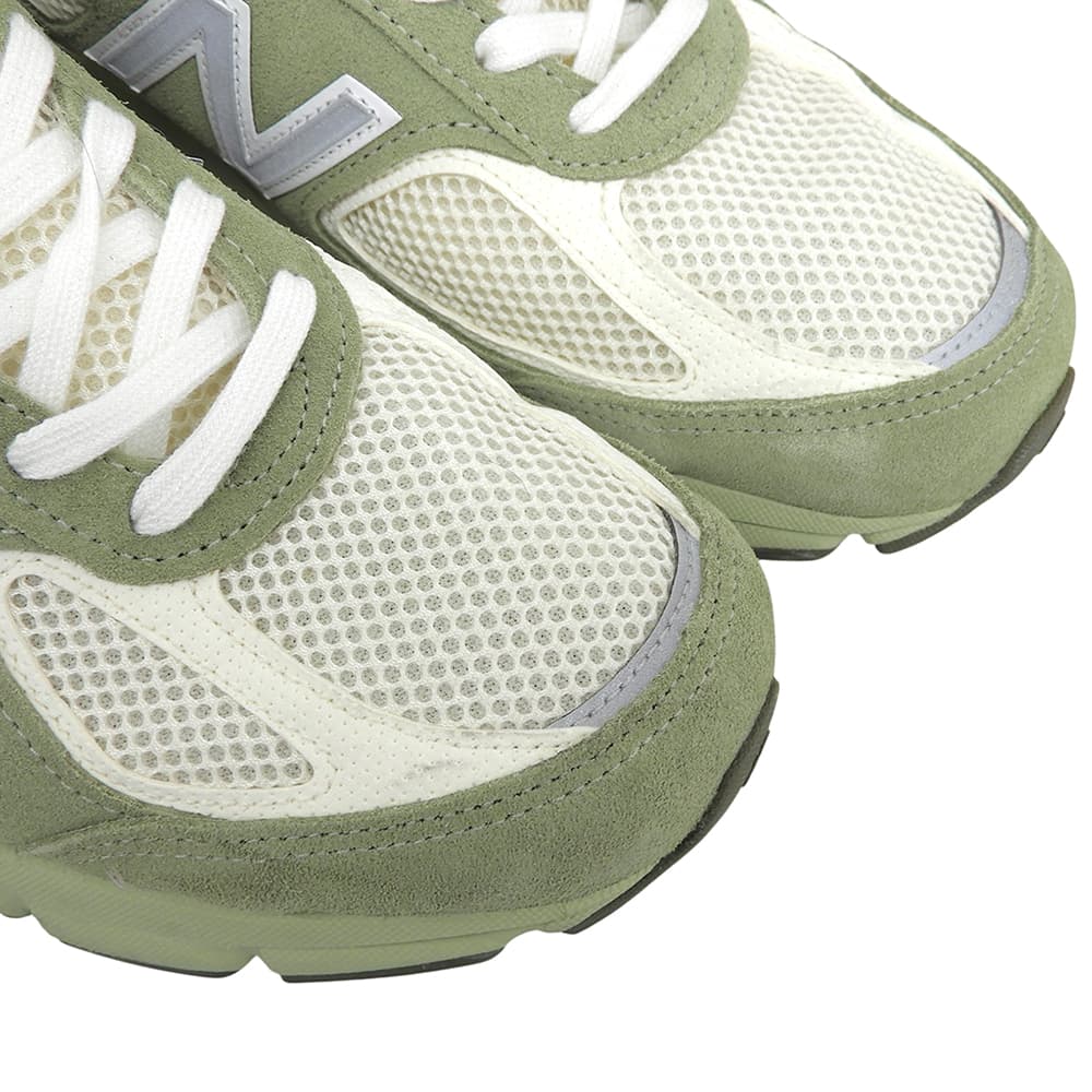 NEW BALANCE 990 Leather Low-Top Sneakers Green Size 8