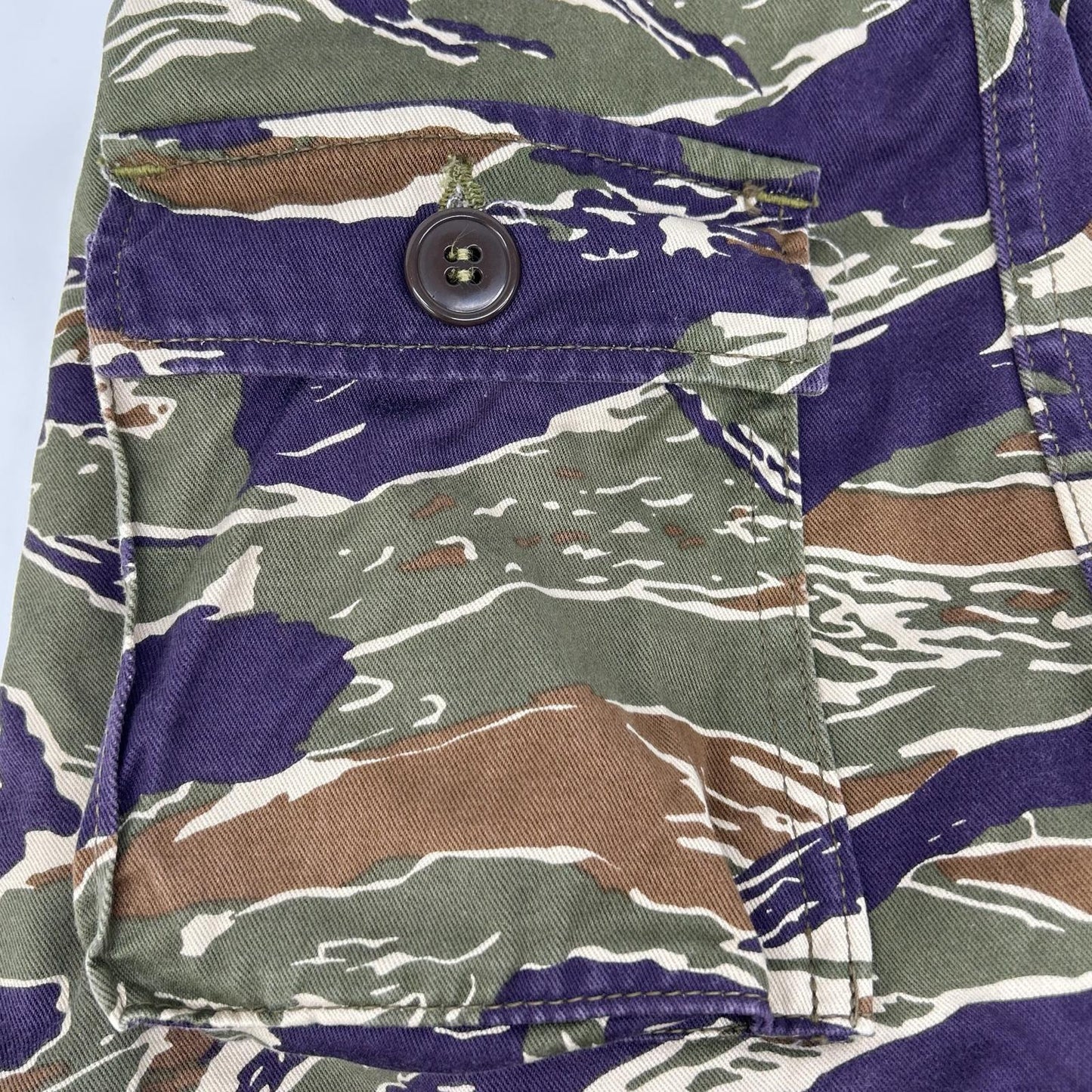 THE REAL MCCOY'S Multi Tiger Camo Cargo Pants Size W28-30