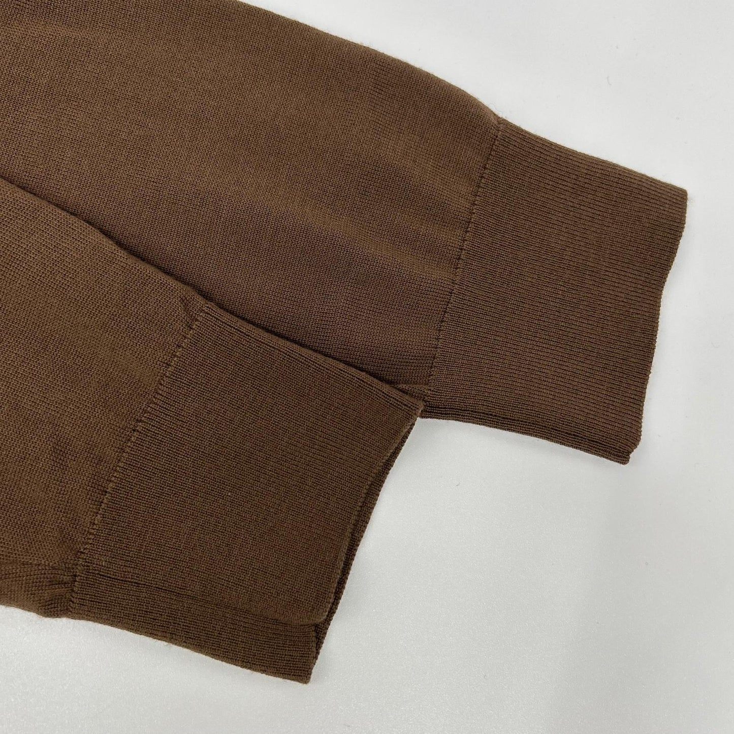 SOVEREIGN Brown Fine Gauge Crewneck Knit Size M
