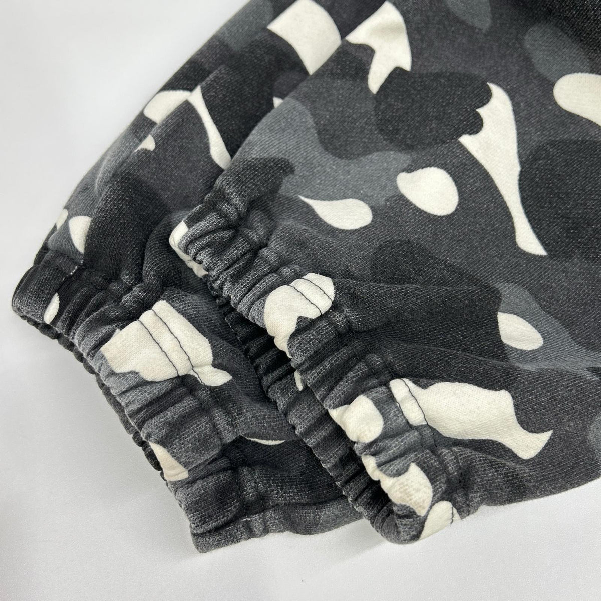 A BATHING APE Gray Shark Sweatpants Pants Size M