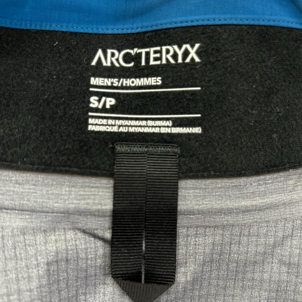 ARC'TERYX Blue Gore-Tex Beta AR Jacket Size S