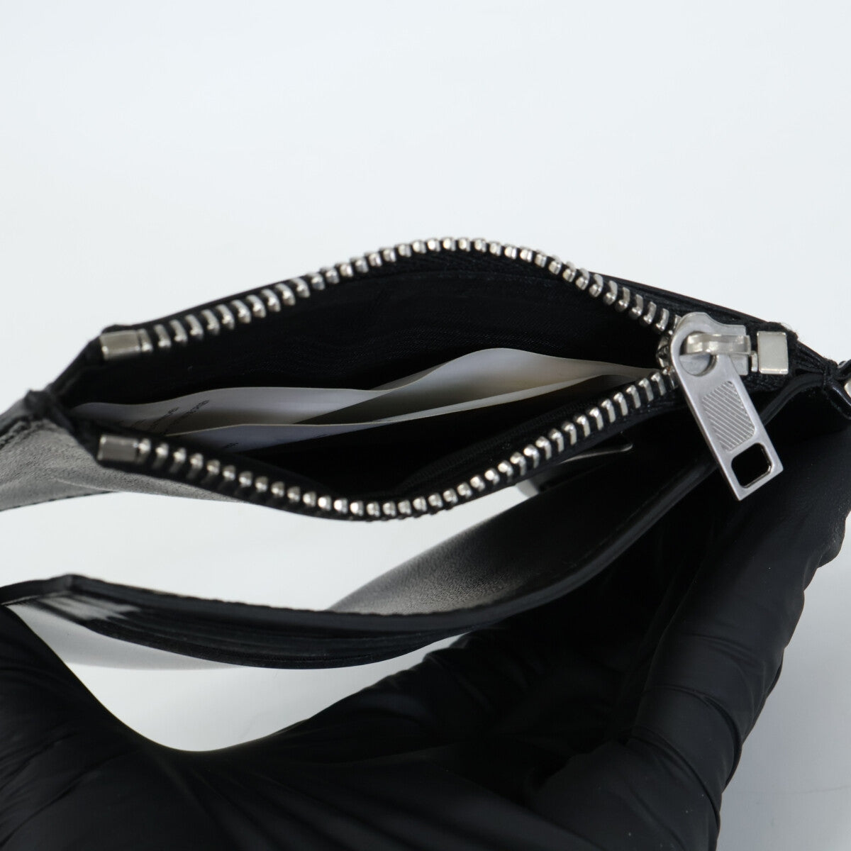Maison Margiela S35UI0447 Money Clip Bi-fold Wallet Black