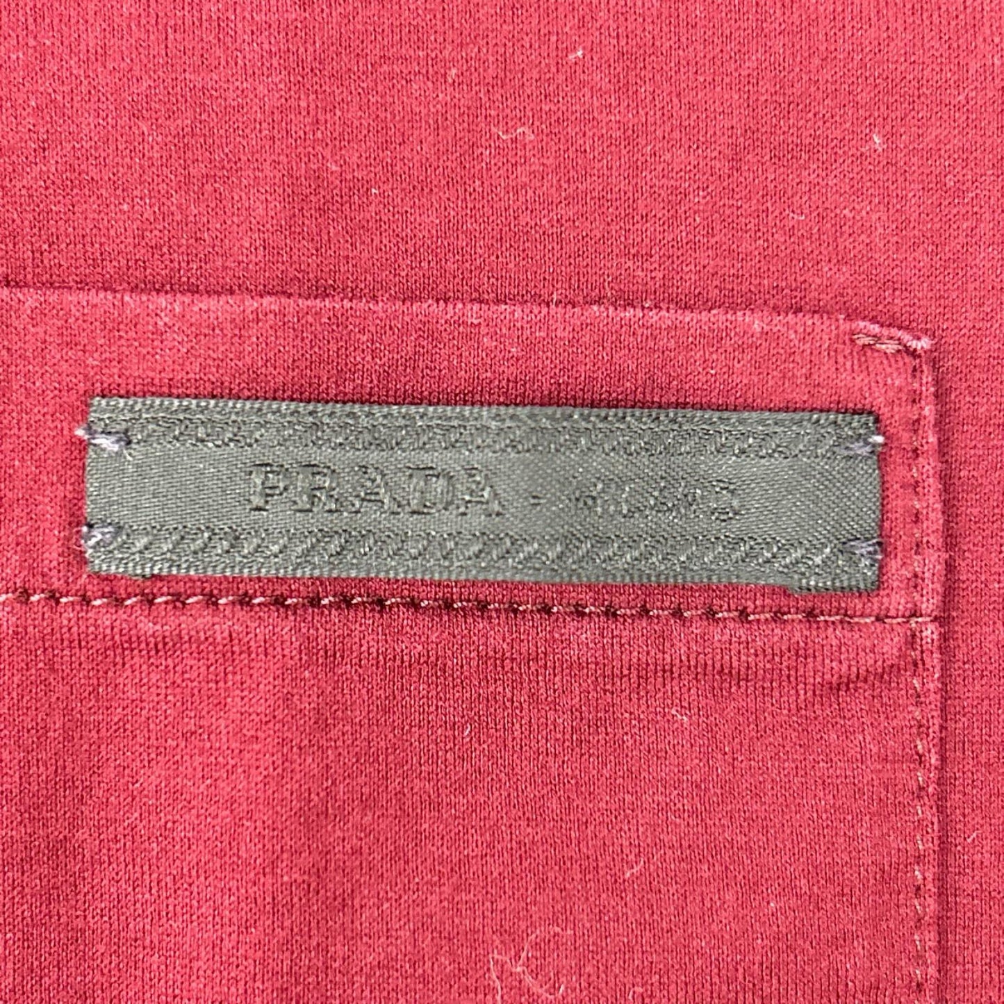 PRADA UJN006 Bordeaux Crewneck T-Shirt Size S