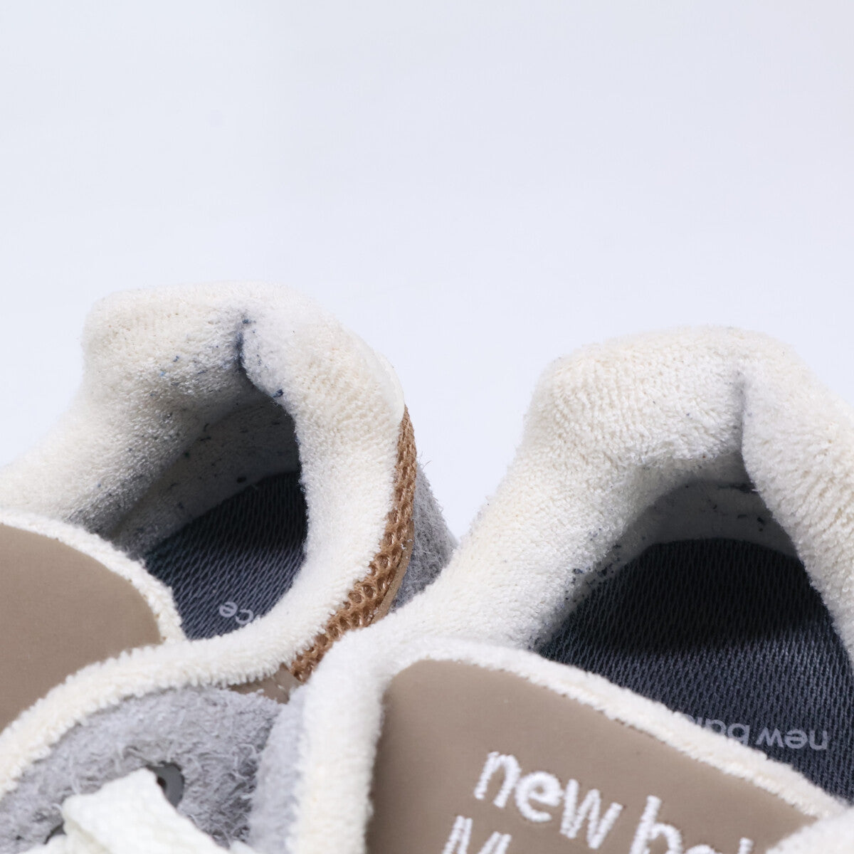 NEW BALANCE U993GG Made in USA Sneakers Beige/Gray Size 25