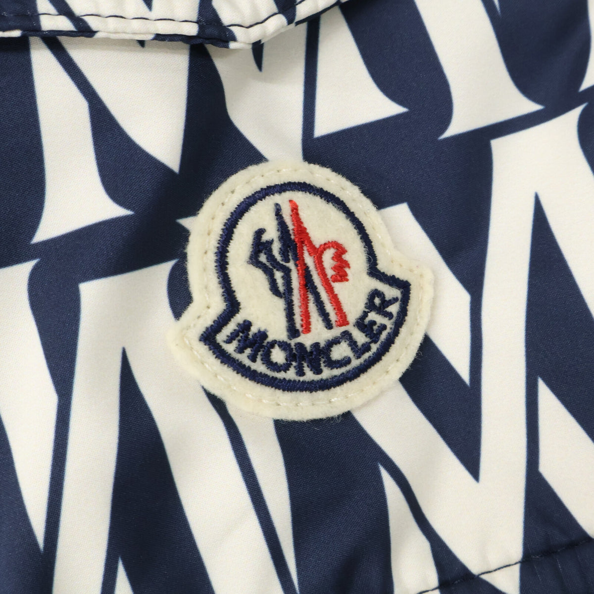 MONCLER TABLASSES 23' Hooded Jacket Navy/White Size 2