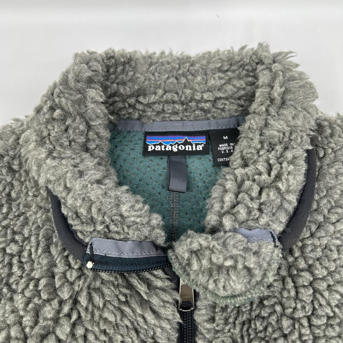 Patagonia 02' Classic Retro Cardigan Gray Poly USA Size M