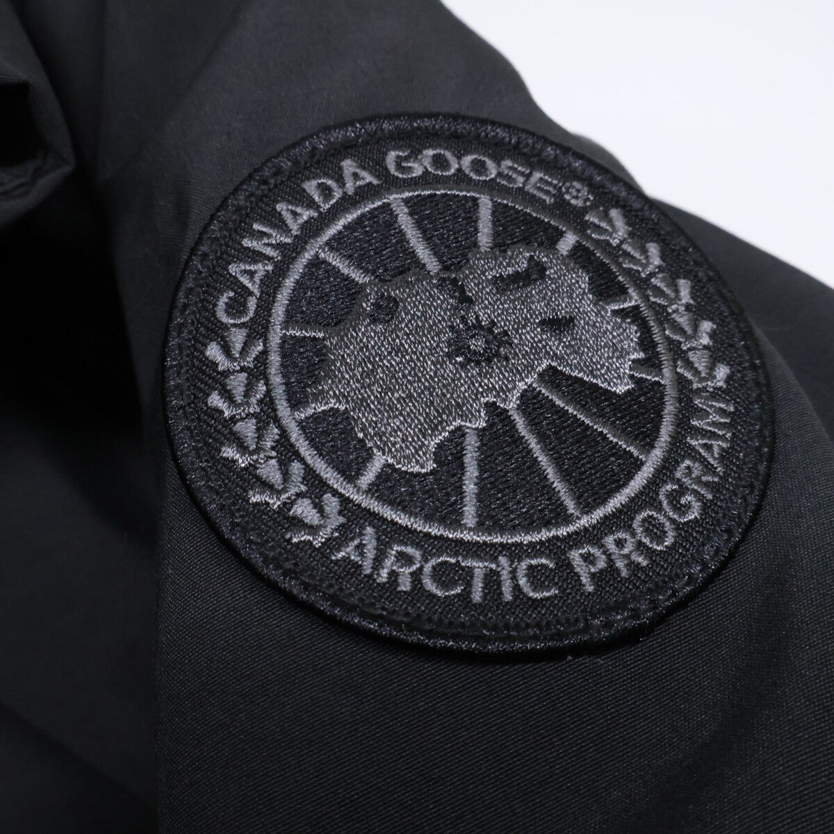 CANADA GOOSE Chateau Black Label Down Parka Size L/G