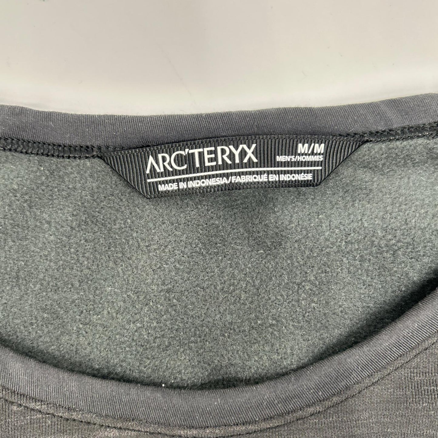 ARC'TERYX 22 Kyanite AR Tech Crew Gray Size M/M