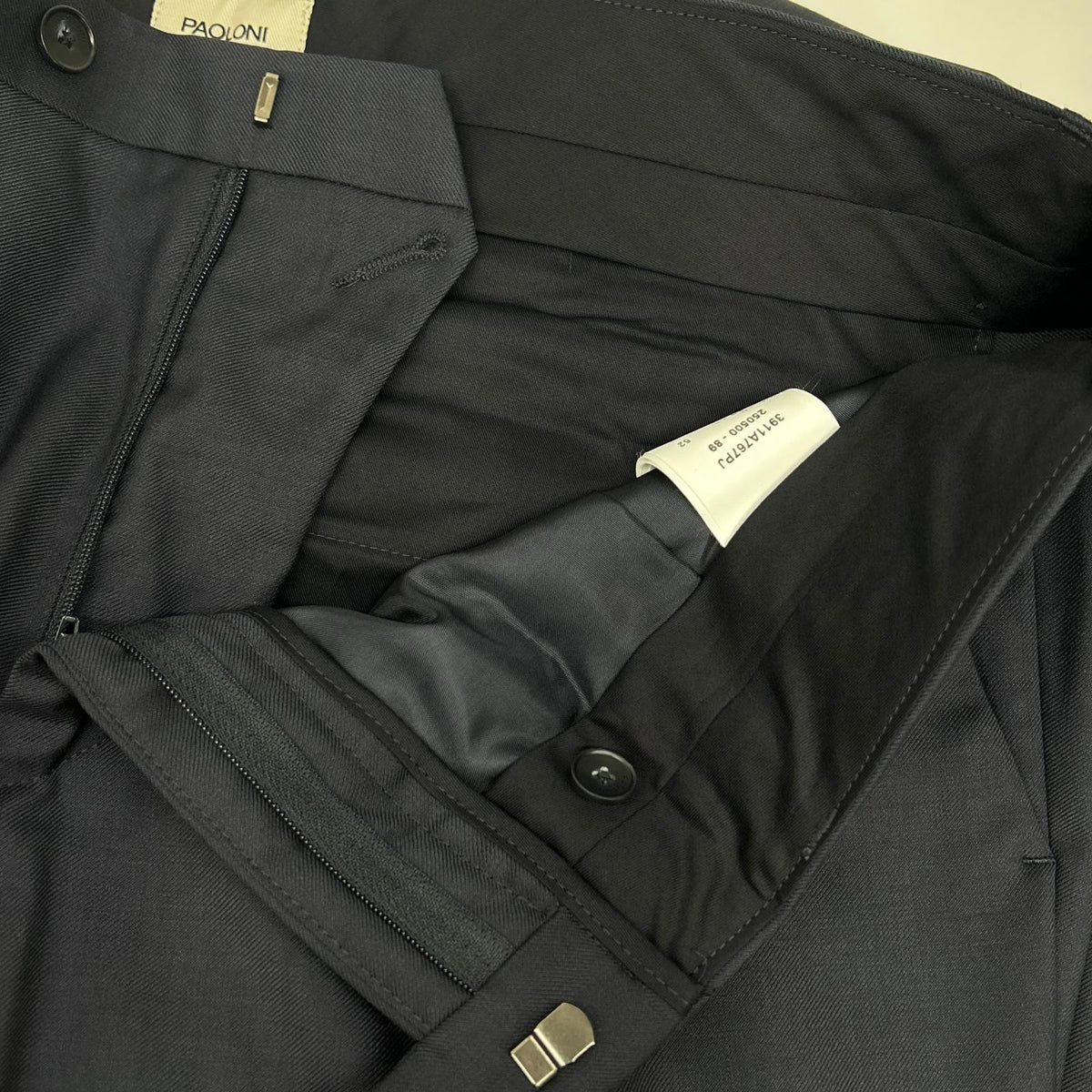 PAOLONI Archivio Cinquantadue 2B Wool Suit Navy Size 52