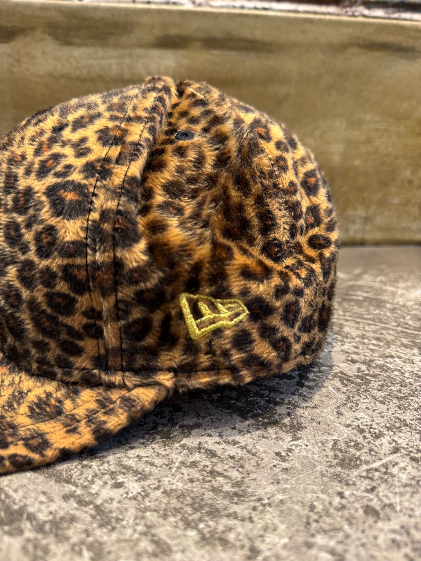 New Era LEILOW × NEW ERA Leopard Cap Size 7.5