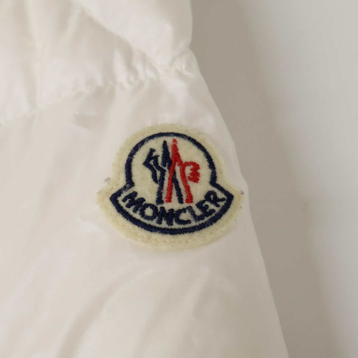 MONCLER SALZMAN Down Jacket White Size 1