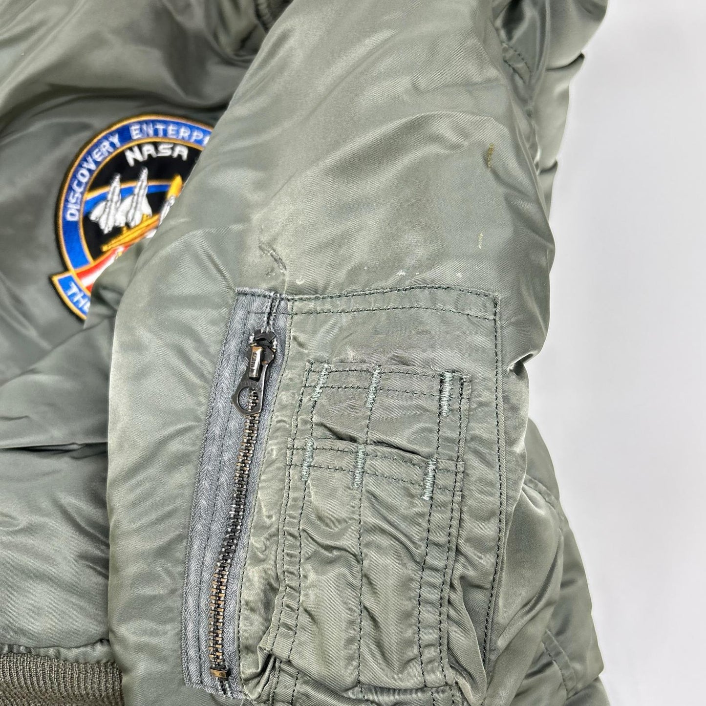 ALPHA INDUSTRIES Khaki '68 Repro Patched MA-1 Bomber Size M
