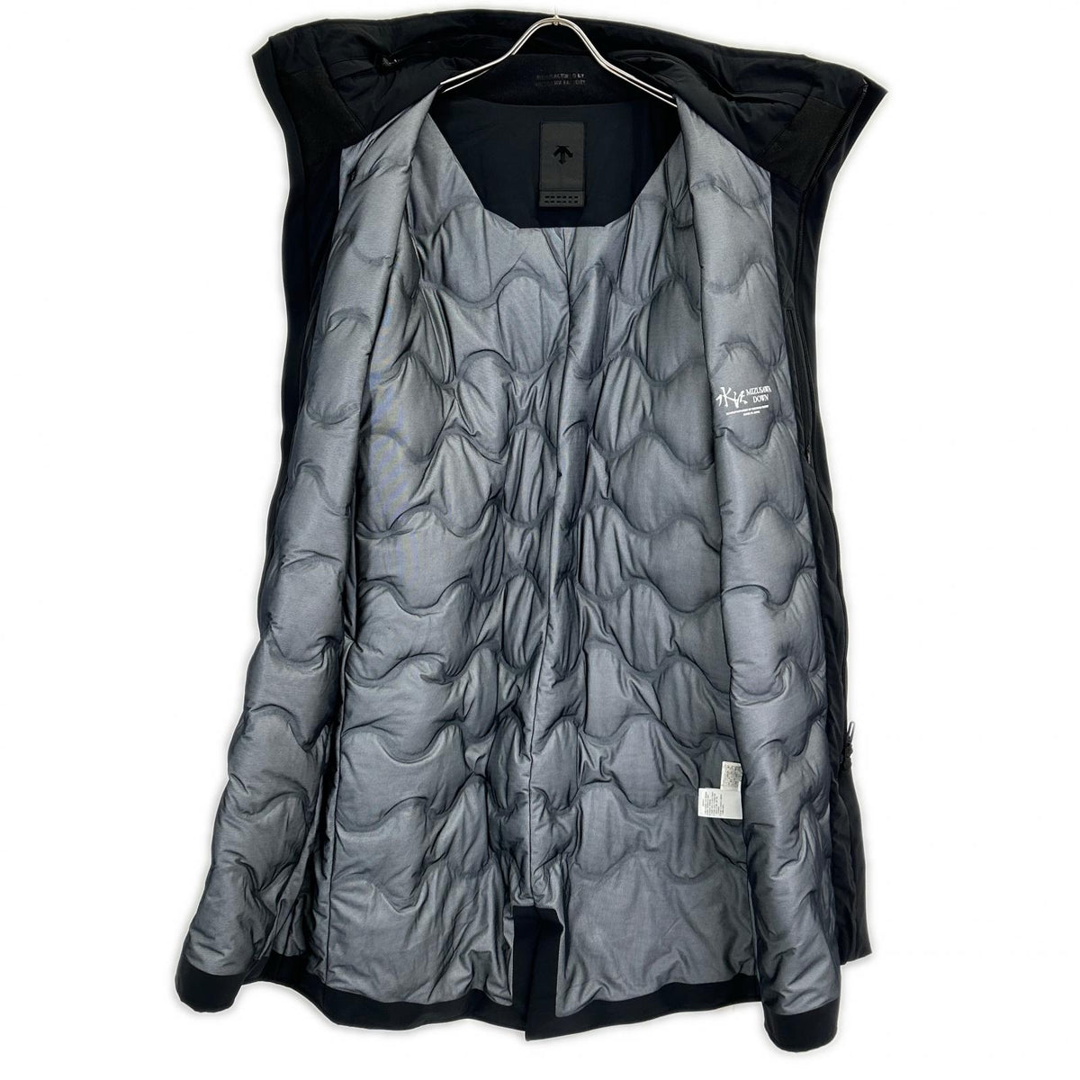 DESCENTE 24AW Mizusawa Invisible Down Coat Navy Size XO