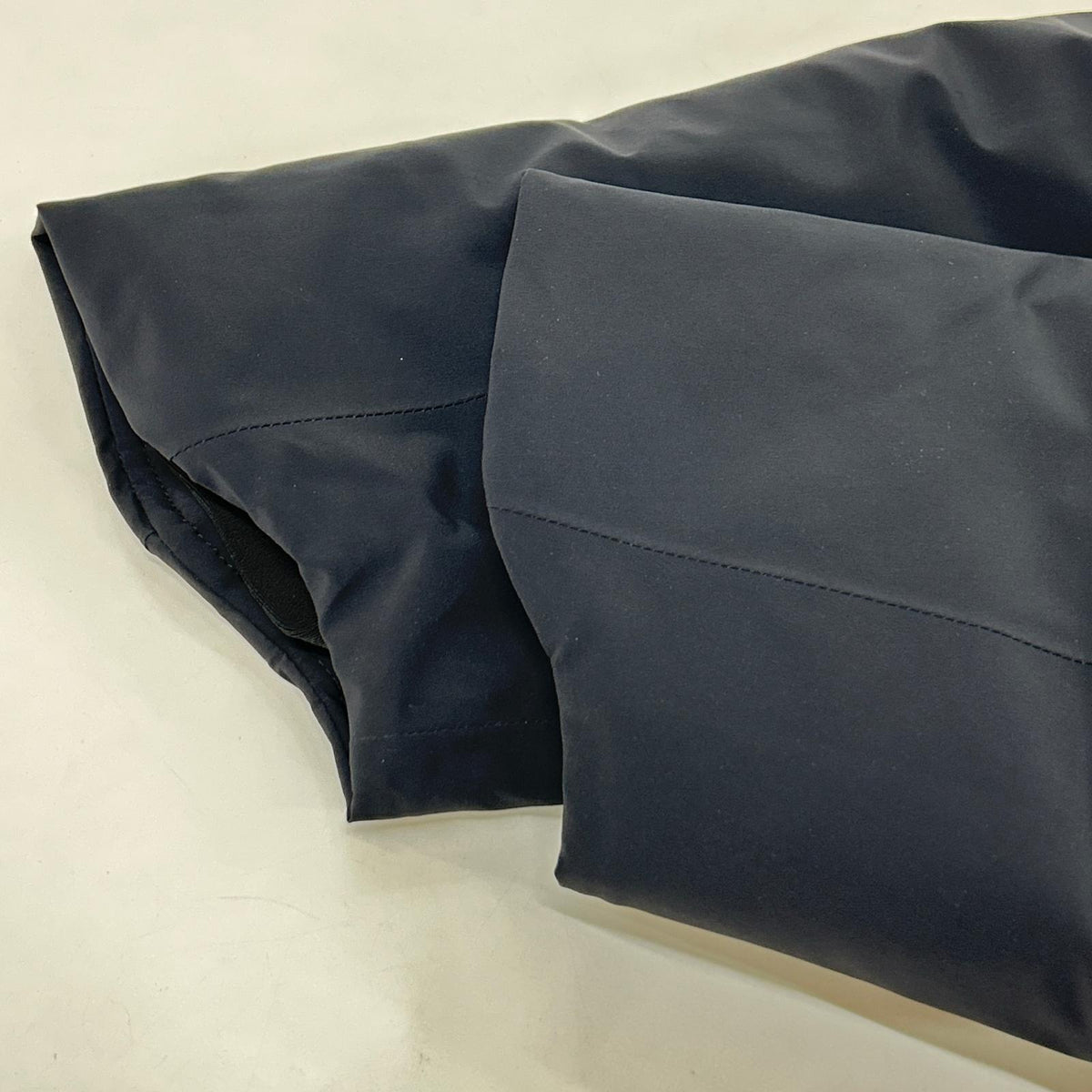 DESCENTE 24AW Mizusawa Invisible Down Coat Navy Size XO