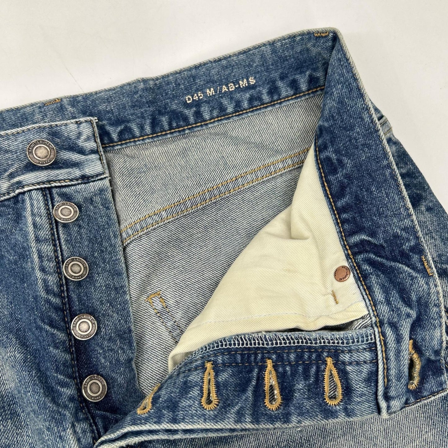 SAINT LAURENT PARIS Light Blue Distressed Jeans Size 27