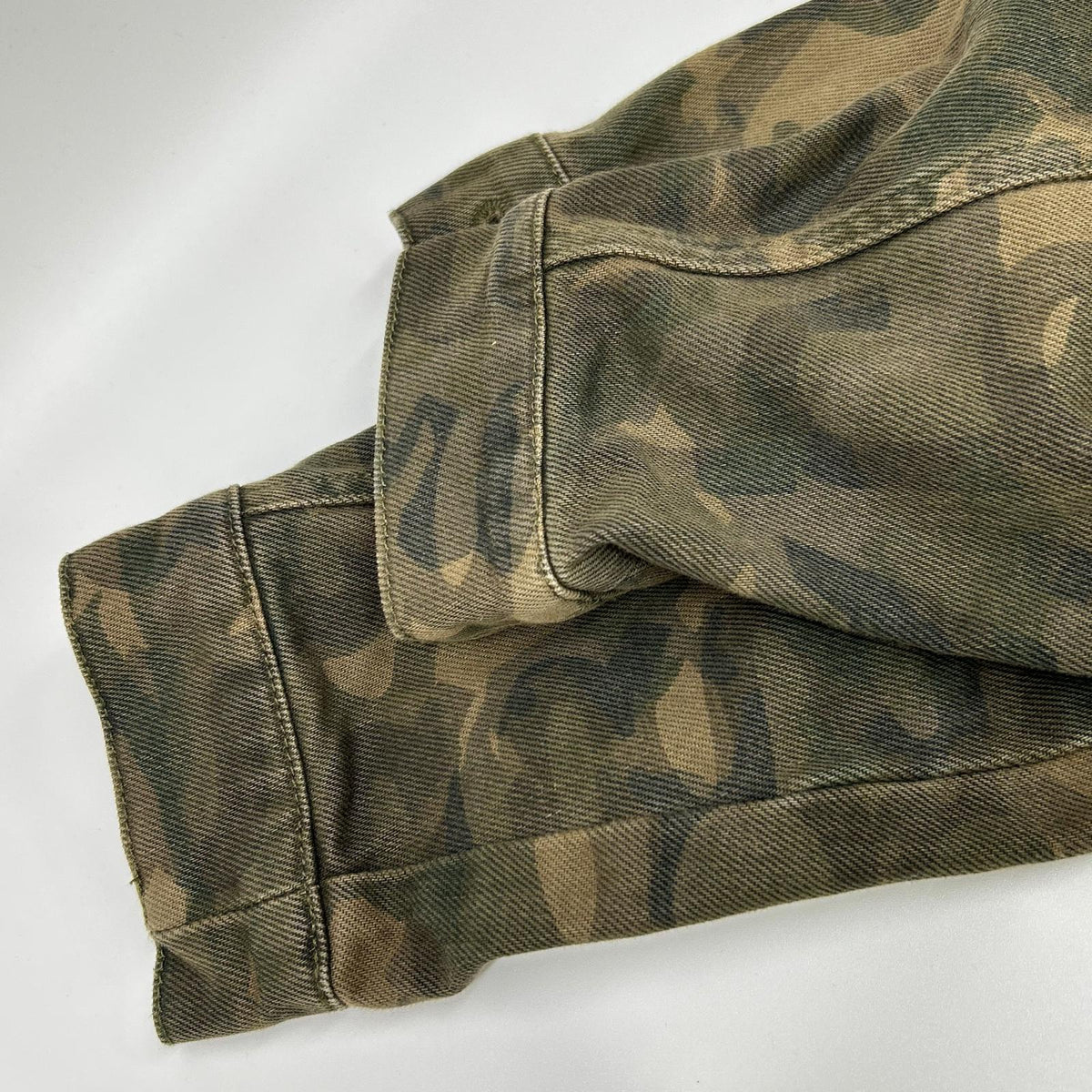 MARC JACOBS Khaki Camo Big Trucker Jacket Size XL
