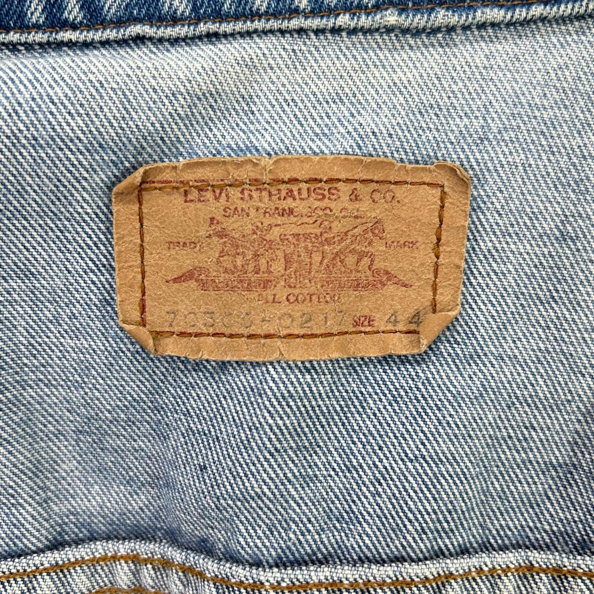 LEVI'S 70506-0217 1987 Model Indigo Trucker Jacket Size 44