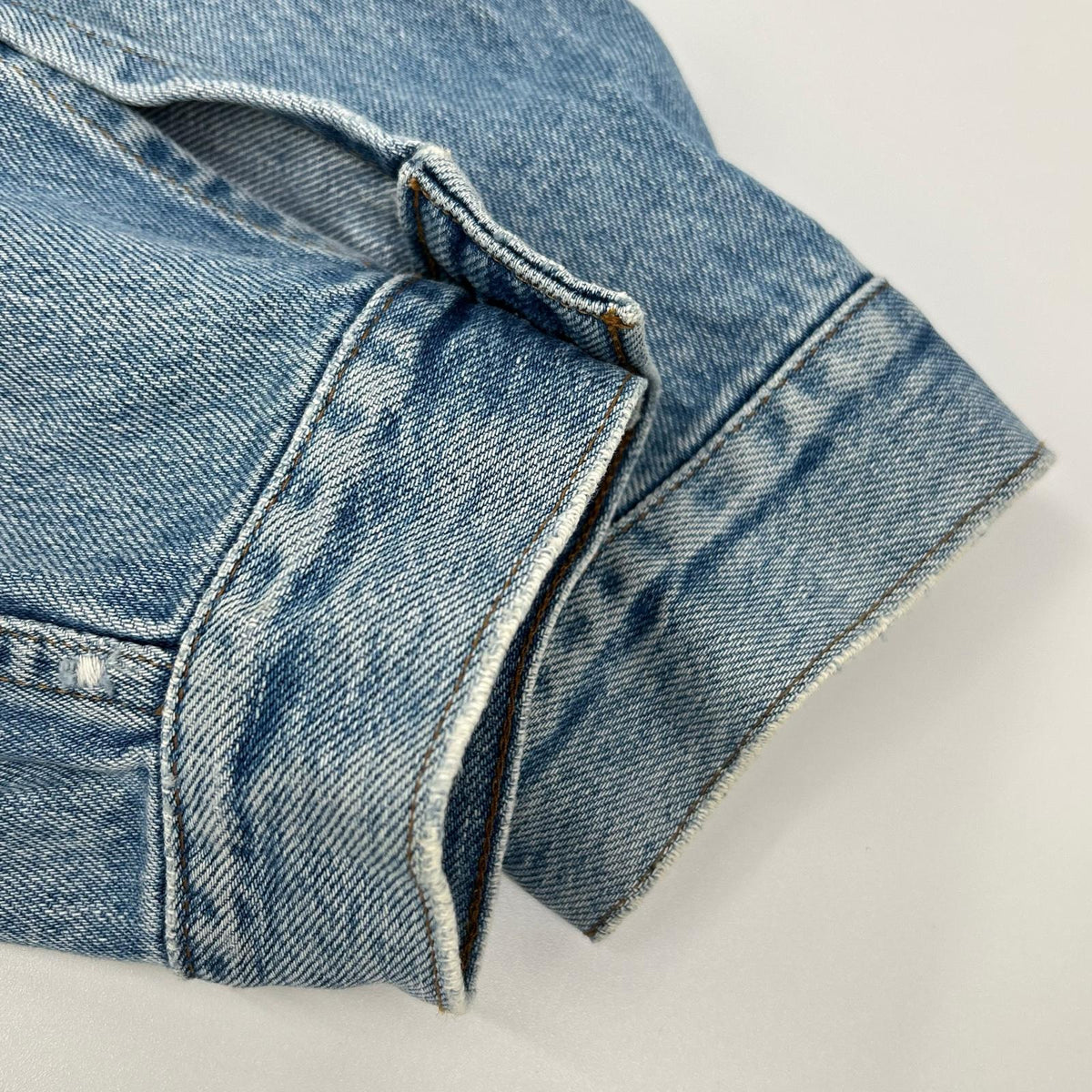 LEVI'S 70506-0217 1987 Model Indigo Trucker Jacket Size 44