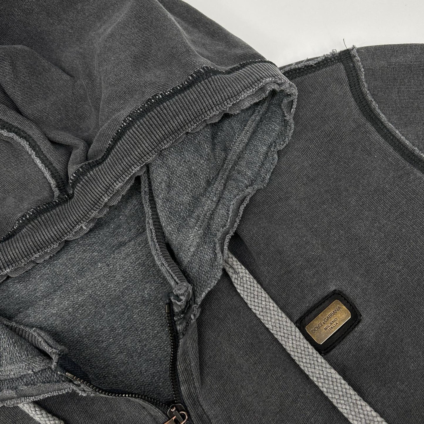 DOLCE&GABBANA Gray Logo Plate Zip-up Hoodie Size 54