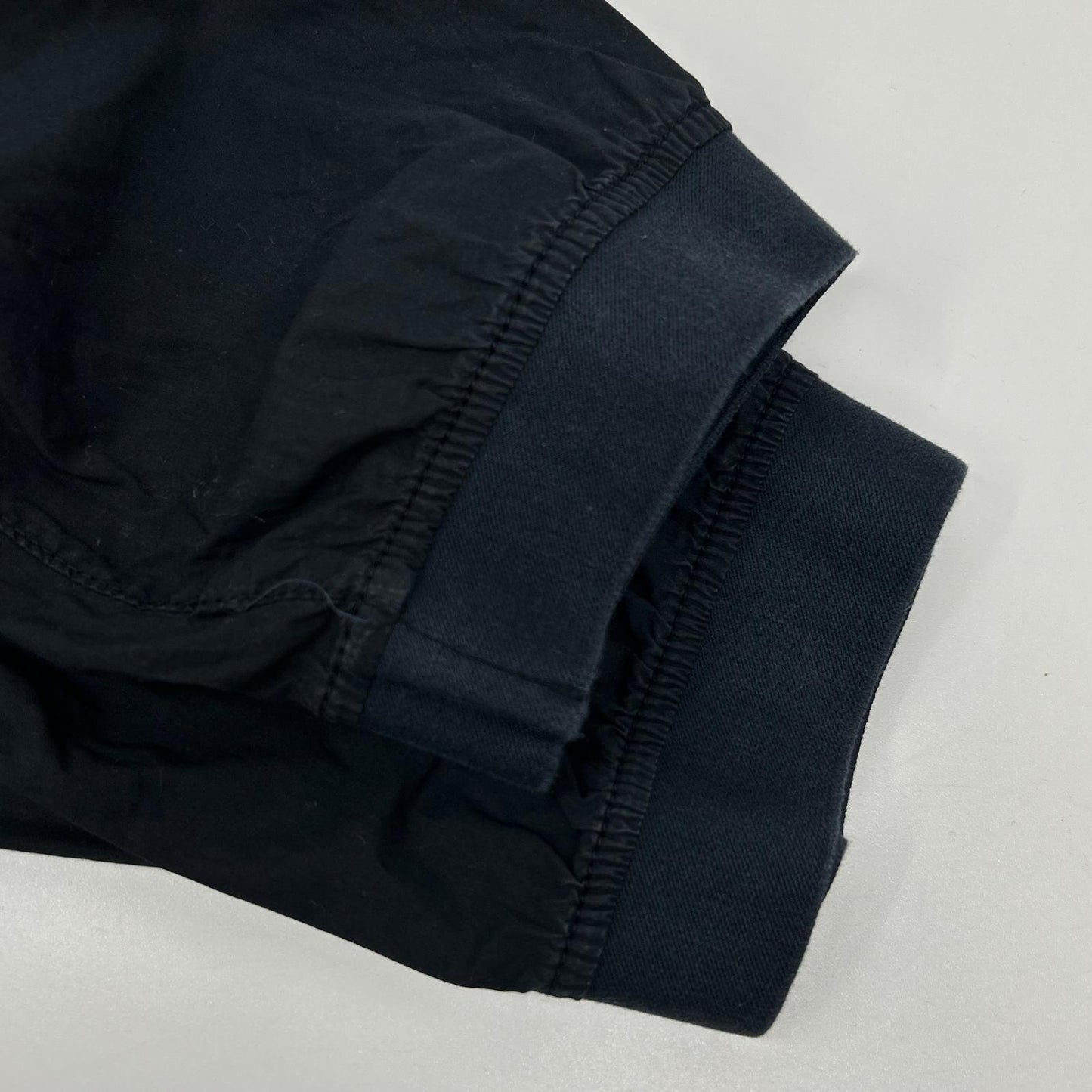 STONE ISLAND Logo Patch Tapered Cargo Pants Navy Size W29