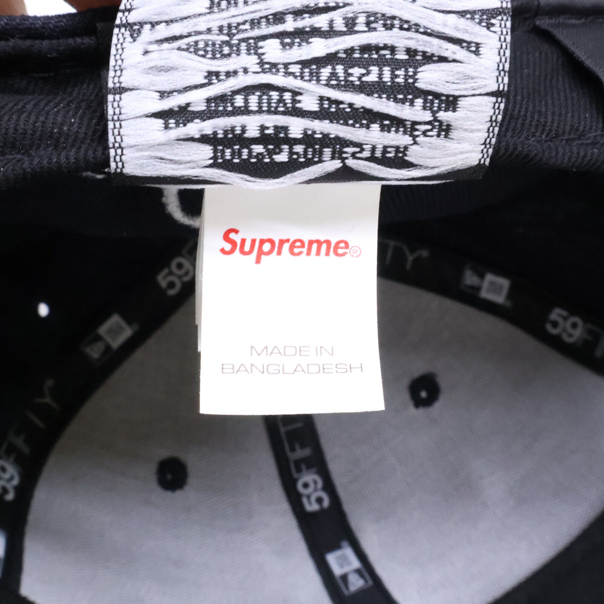 Supreme SS26 Devil S Logo New Era Cap Black Size 58.7CM