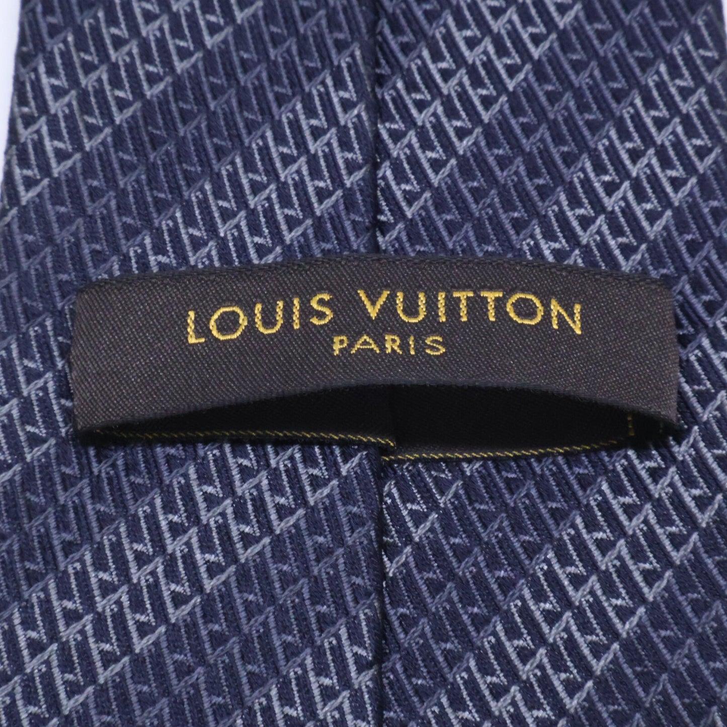 LOUIS VUITTON Striped Silk Tie Gray/Navy Size ONE SIZE