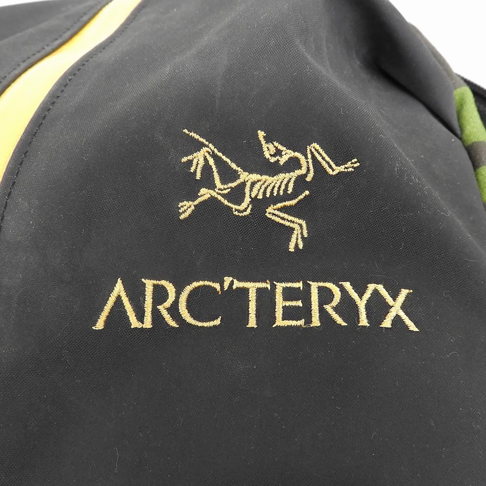 ARC'TERYX ARRO 22 BEAMS Camo Backpack Black/Green