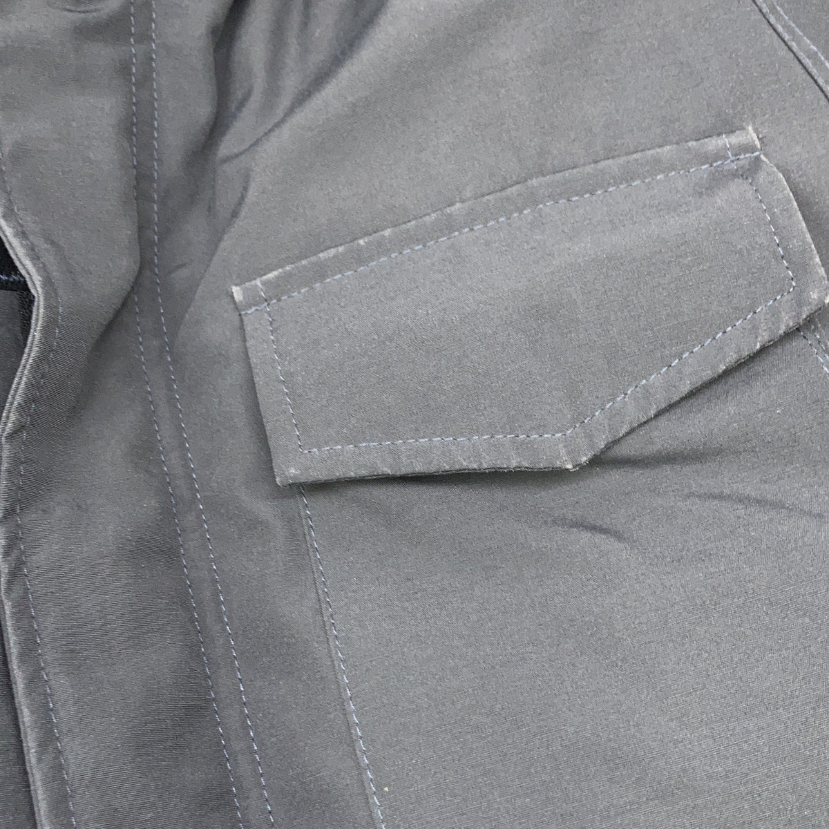 CANADA GOOSE Kamloops Hooded Down Jacket Graphite Size S/P