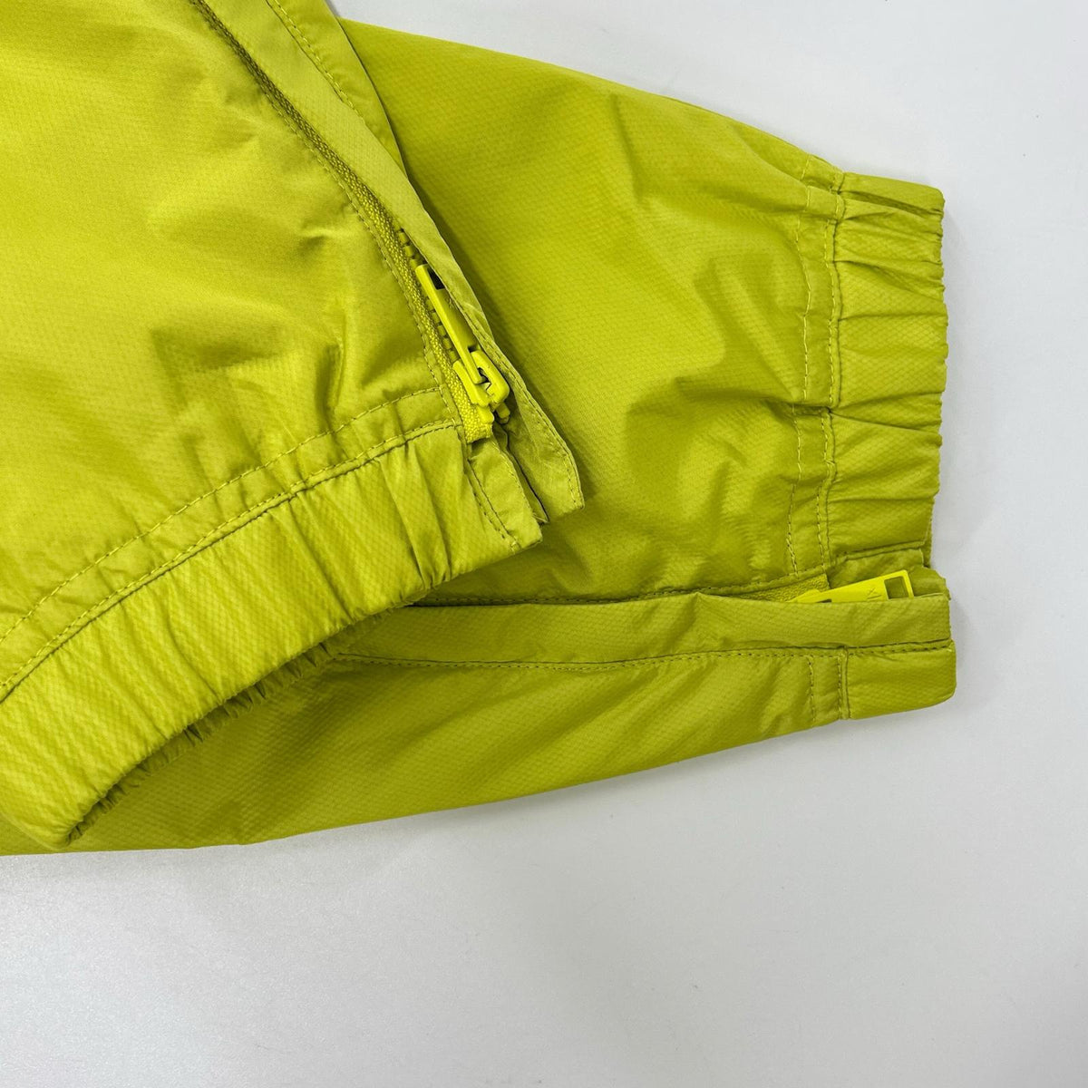 ARMANI EXCHANGE Fluorescent Green Nylon Zip Jacket Size L