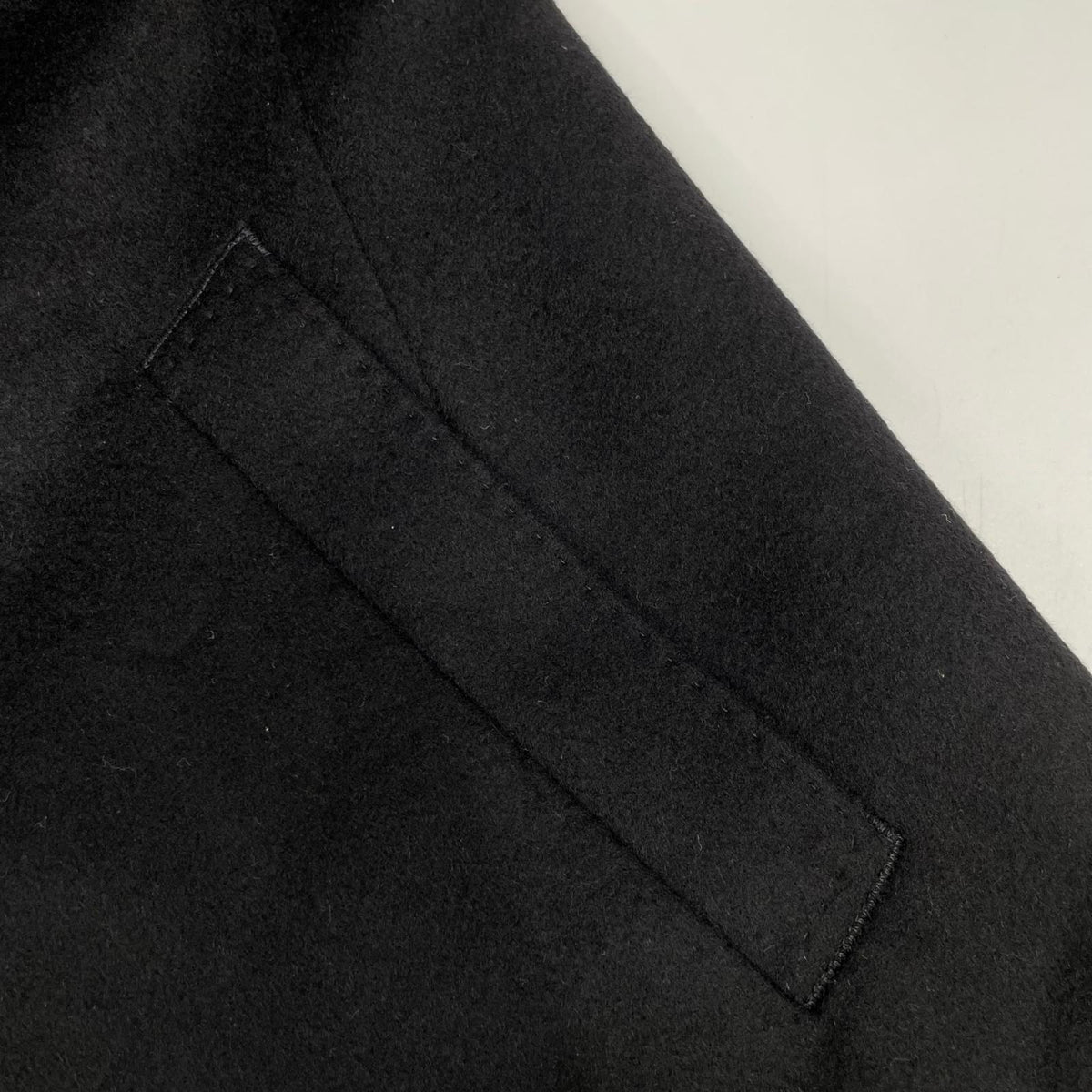 BARNEYSNEWYORK Black 100% Cashmere Chesterfield Coat Size 46