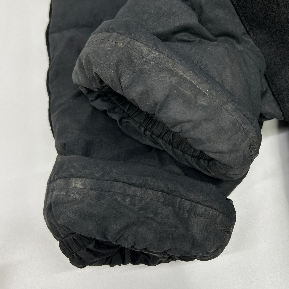 Barbour Fiber Down Nylon Coat Black Size M
