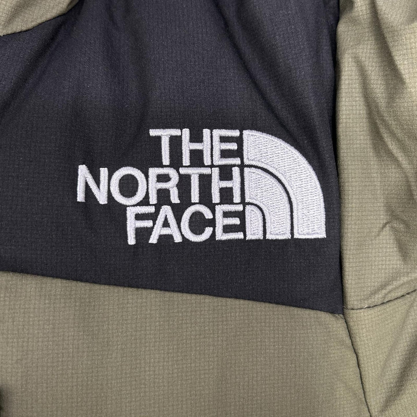 THE NORTH FACE ND91950 Baltro Light Down Jacket Khaki Size S