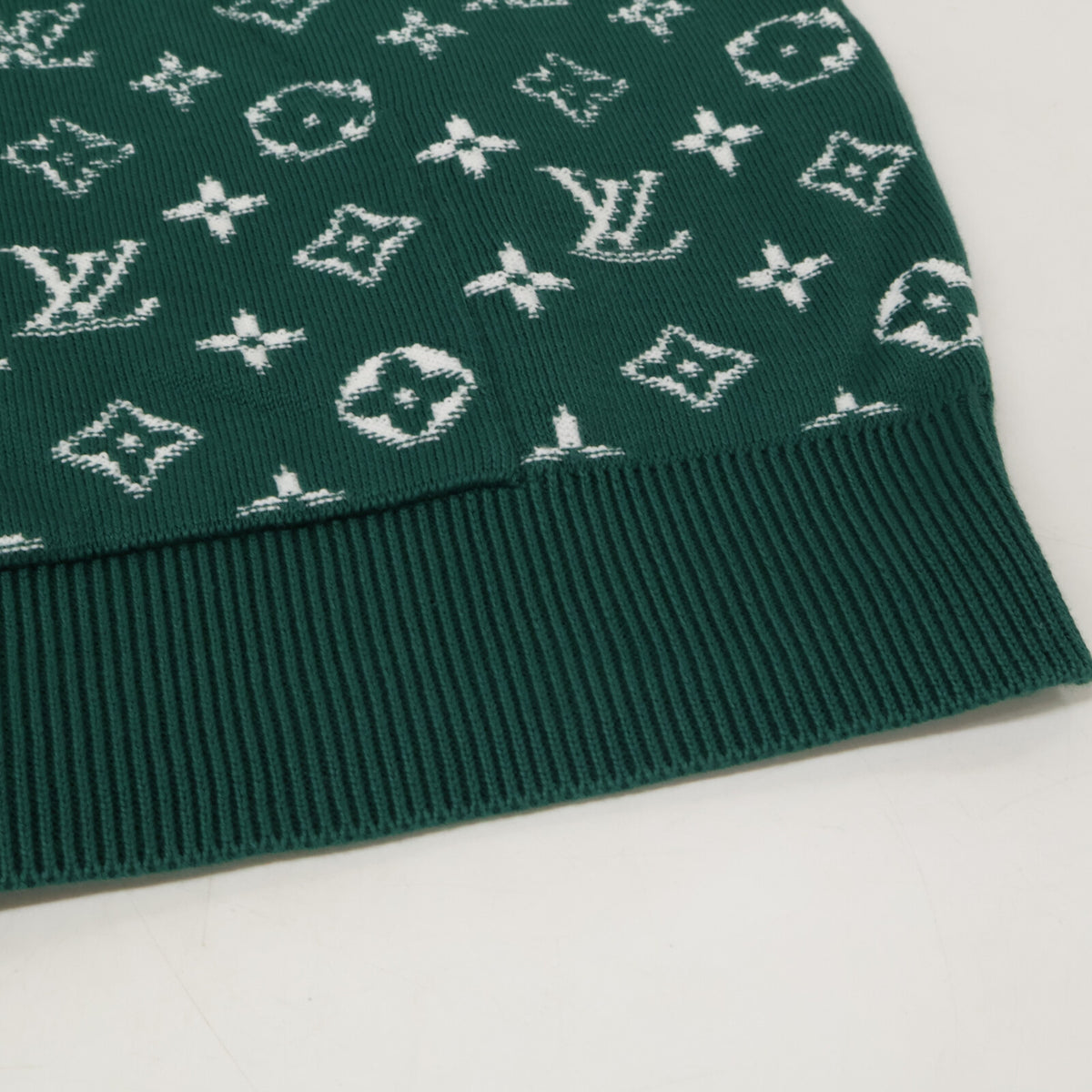 LOUIS VUITTON Monogram Gradient Knit Hoodie Green Size M