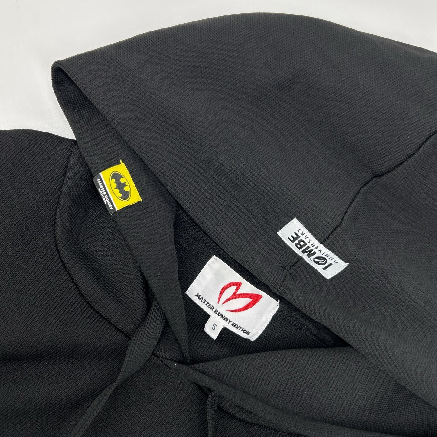 MASTER BUNNY EDITION x Batman 10th Hoodie Black Size 5