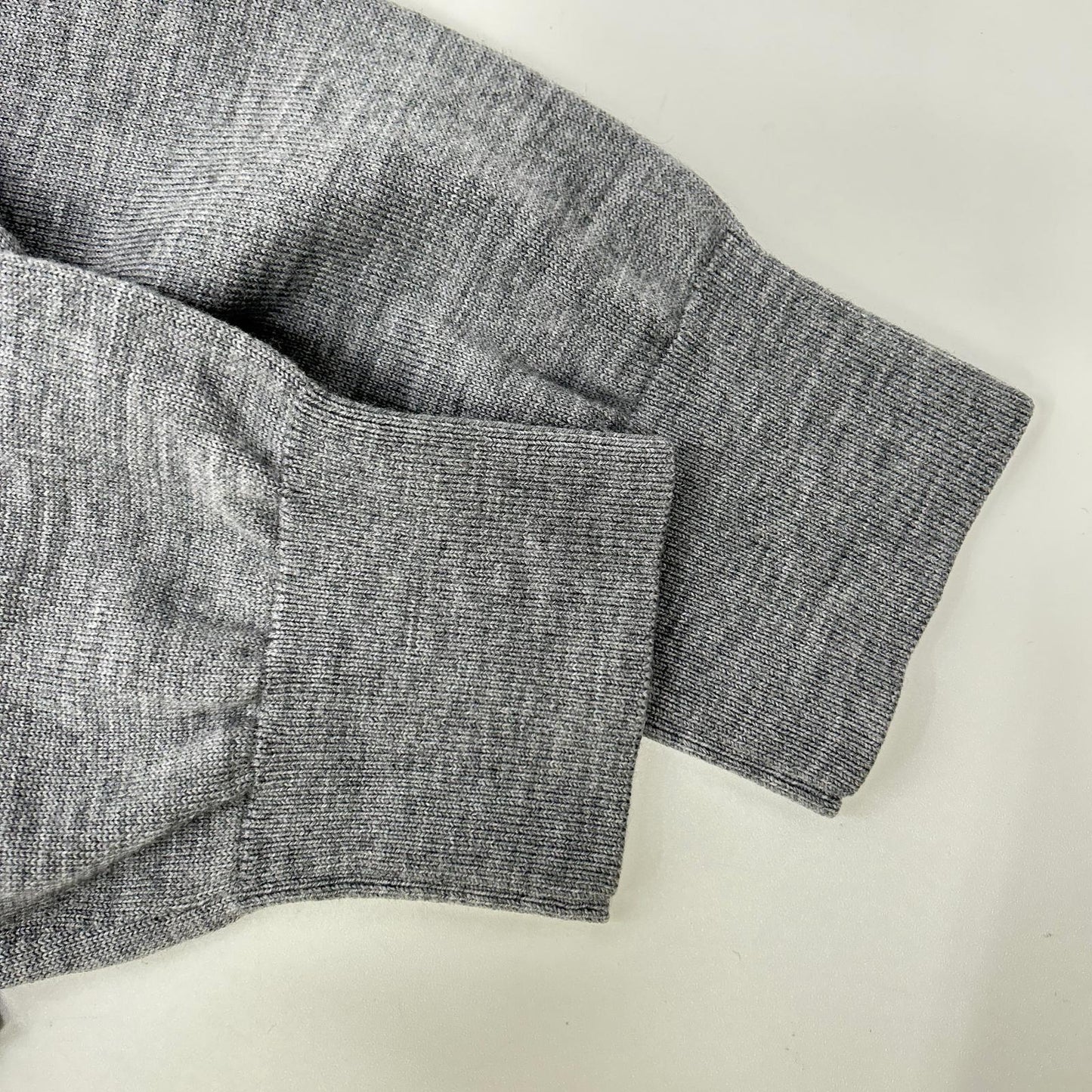 BURBERRY Gray Oak Leaf Crest Knit Sweater Size S