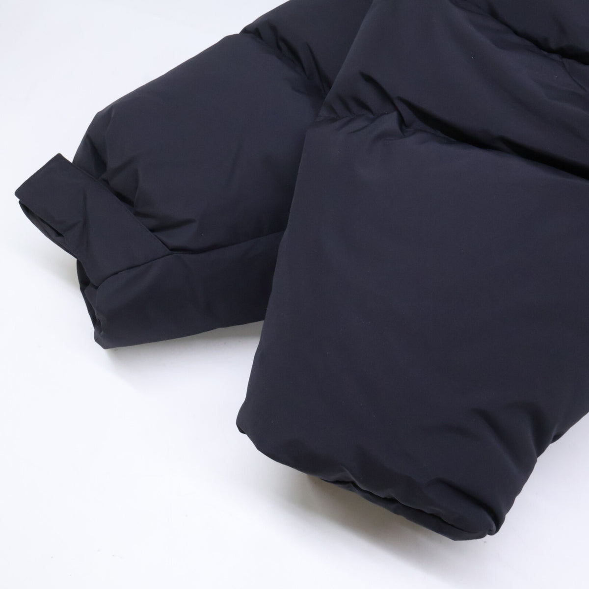 Supreme 24FW GORE-TEX 900-Fill Hooded Jacket Black Size XL