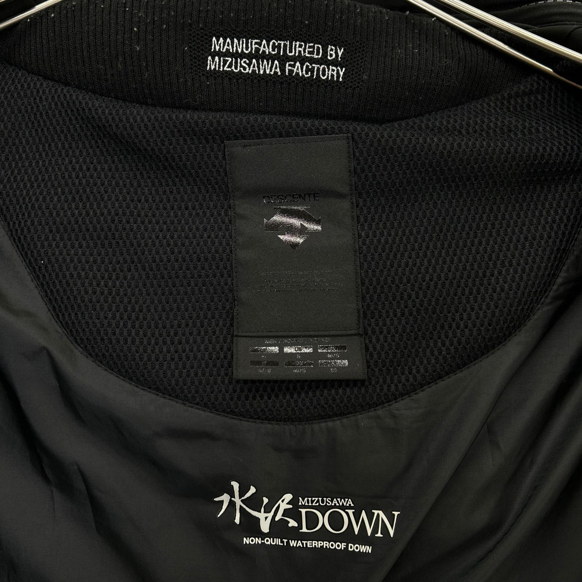 DX-G 1049RL relume Mountaineer Allterrain Jkt Black Down Jacket Size M