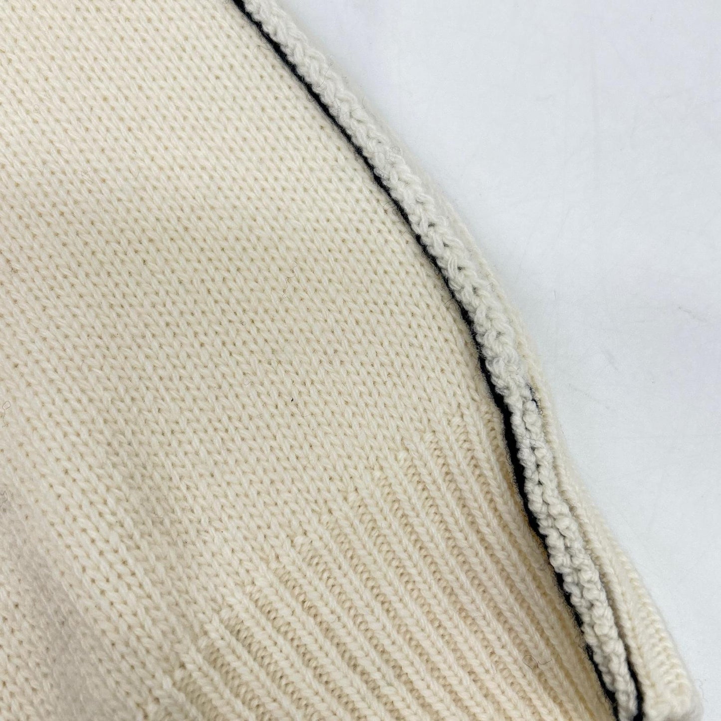 MARNI W14GCMQ06Q00FH558 Wool Crewneck Sweater White Size 46
