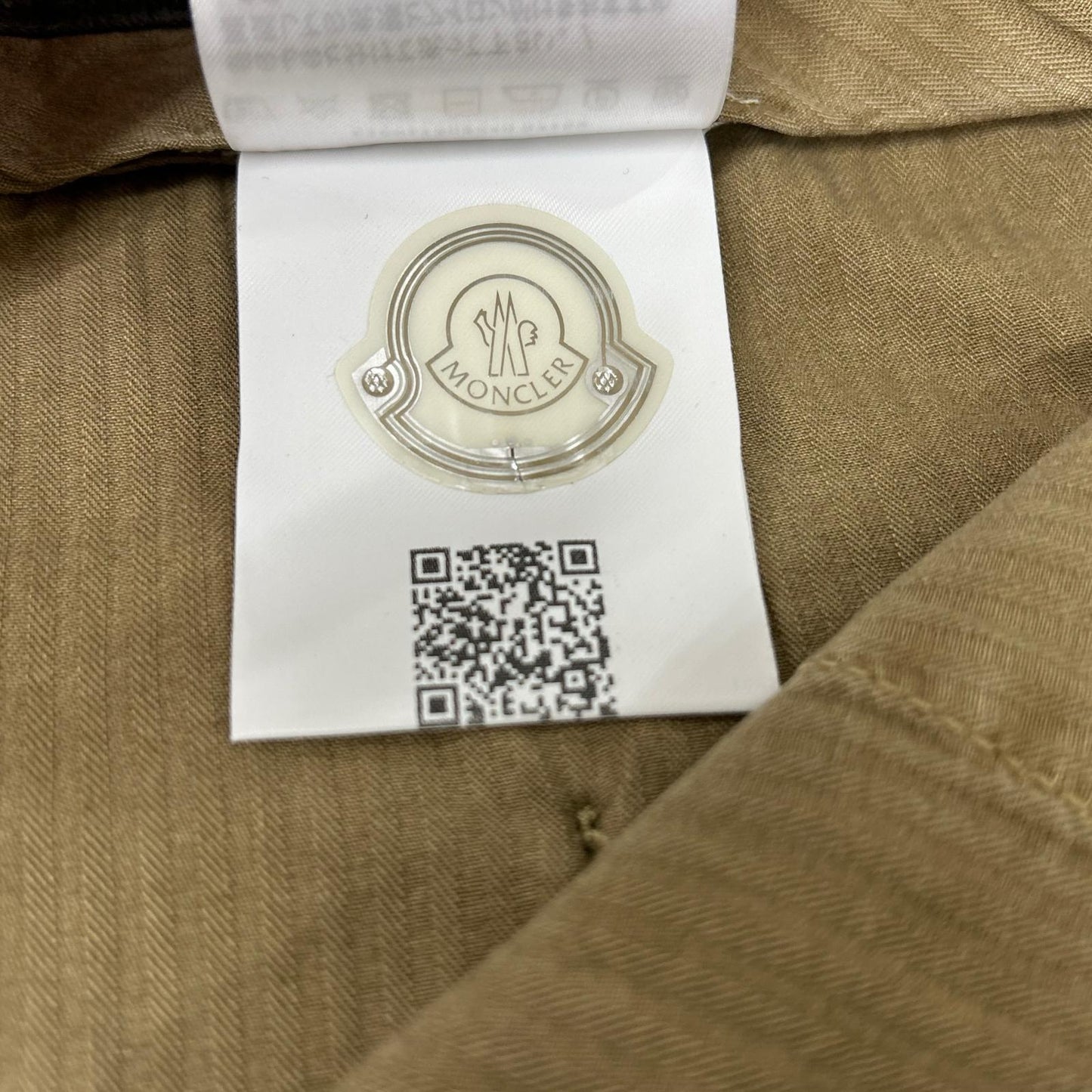 MONCLER Beige PANTALONE BERMUDA Shorts Pants Size 48